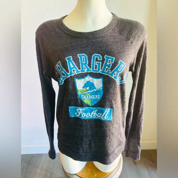 Chargers Football Long Sleeve Shirt ⚡️🏈 - Picture 1 of 5